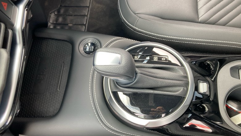 Nissan Juke 1.6 Hybrid Tekna 5dr Auto Hybrid Hatchback